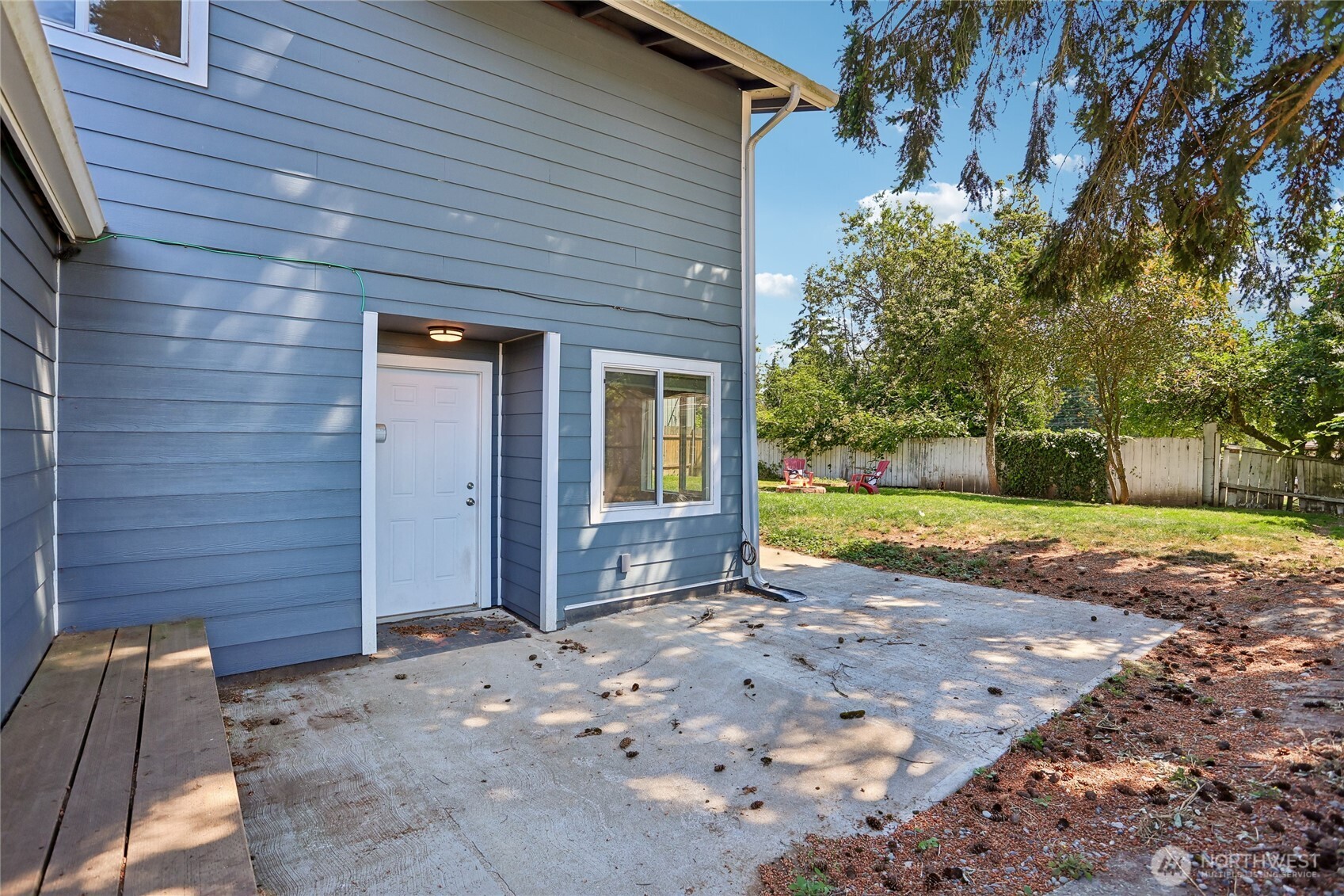 22719 1st Place Property Photo 30