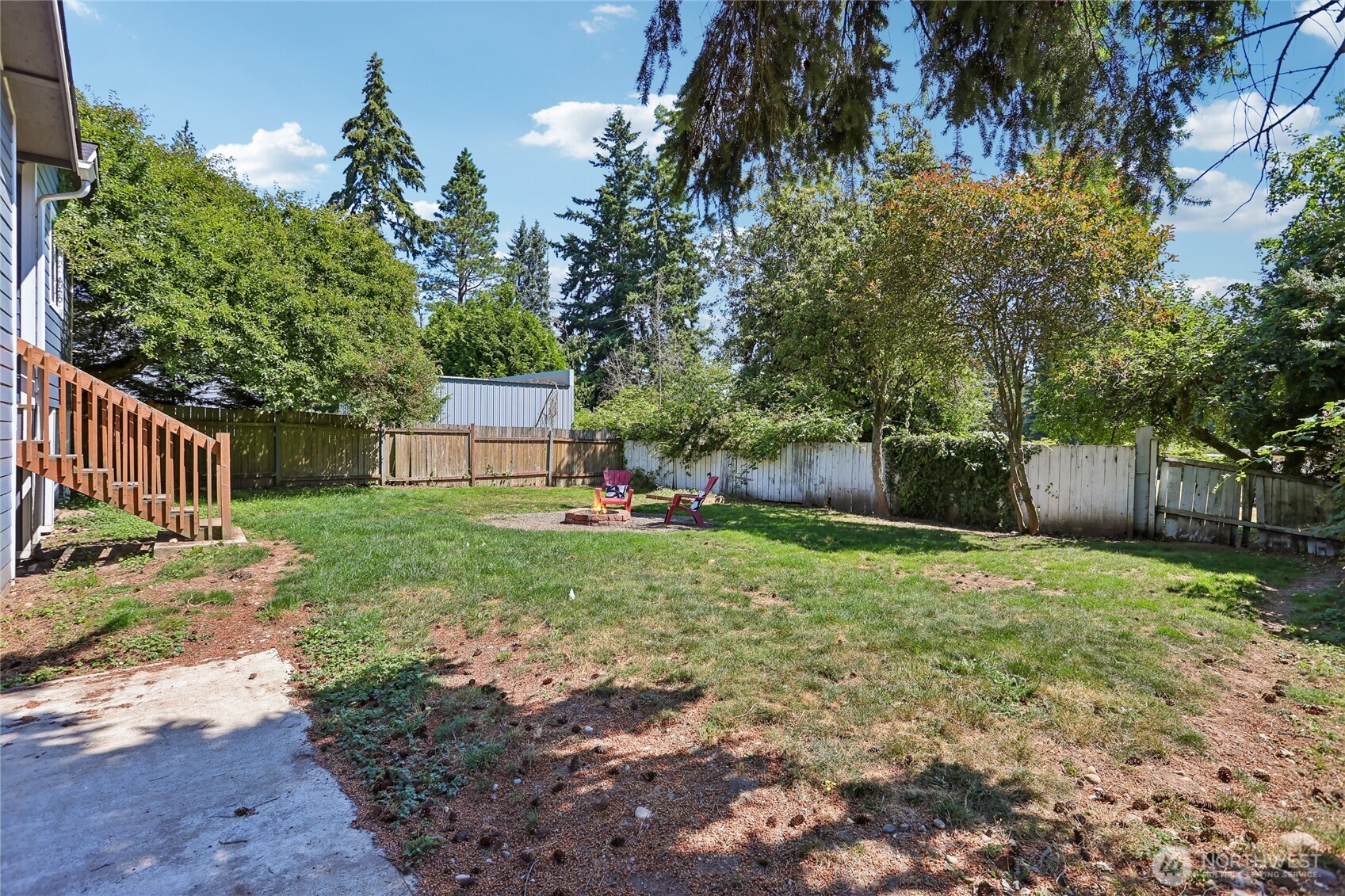 22719 1st Place Property Photo 31