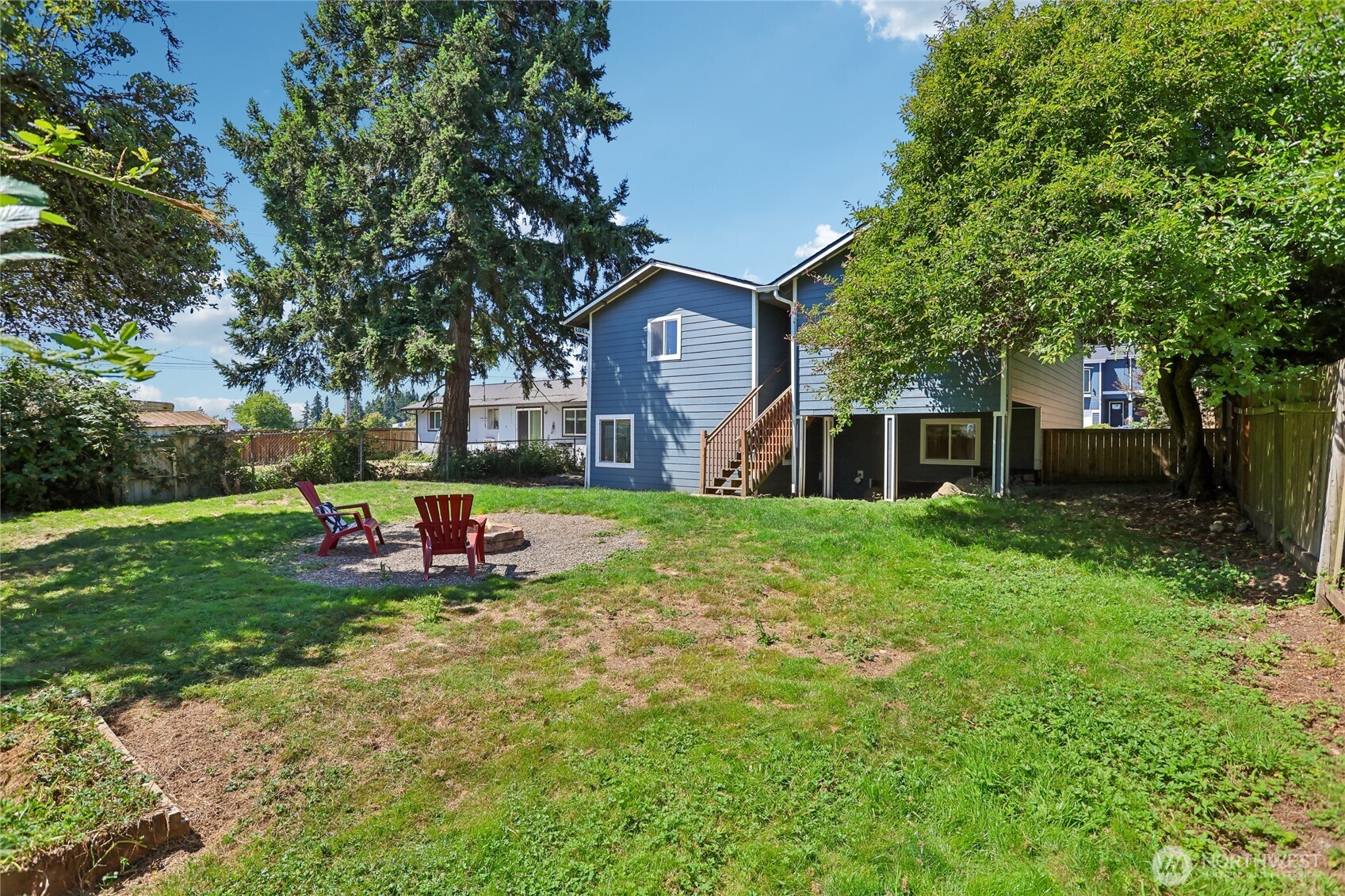22719 1st Place Property Photo 34