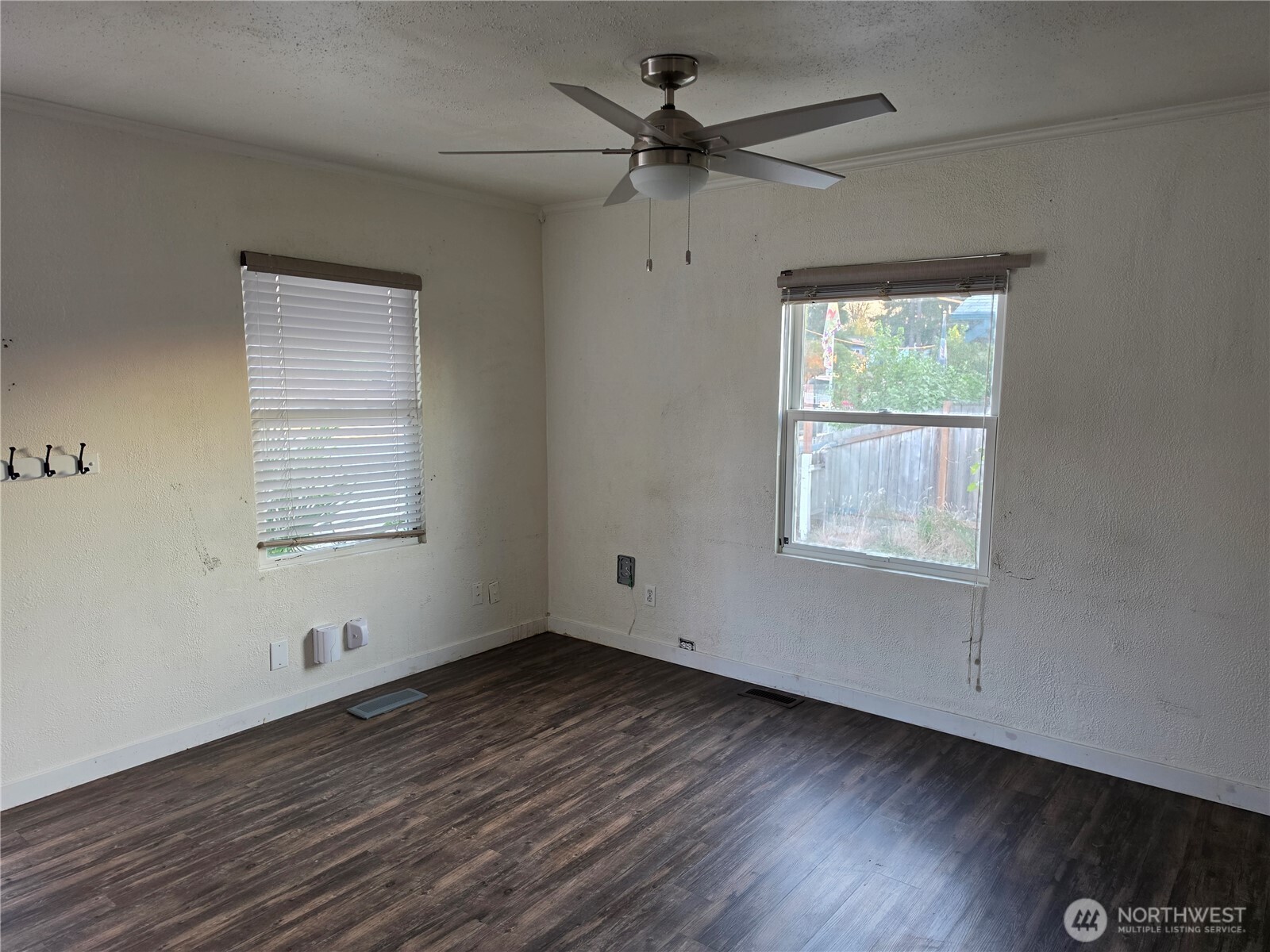 225 14th Street Property Photo 9