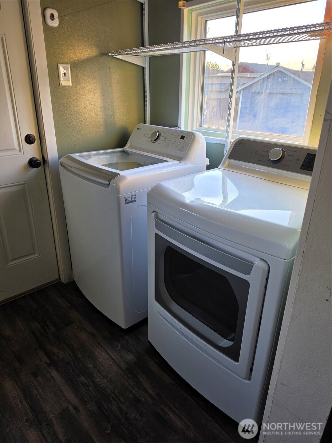 225 14th Street Property Photo 19