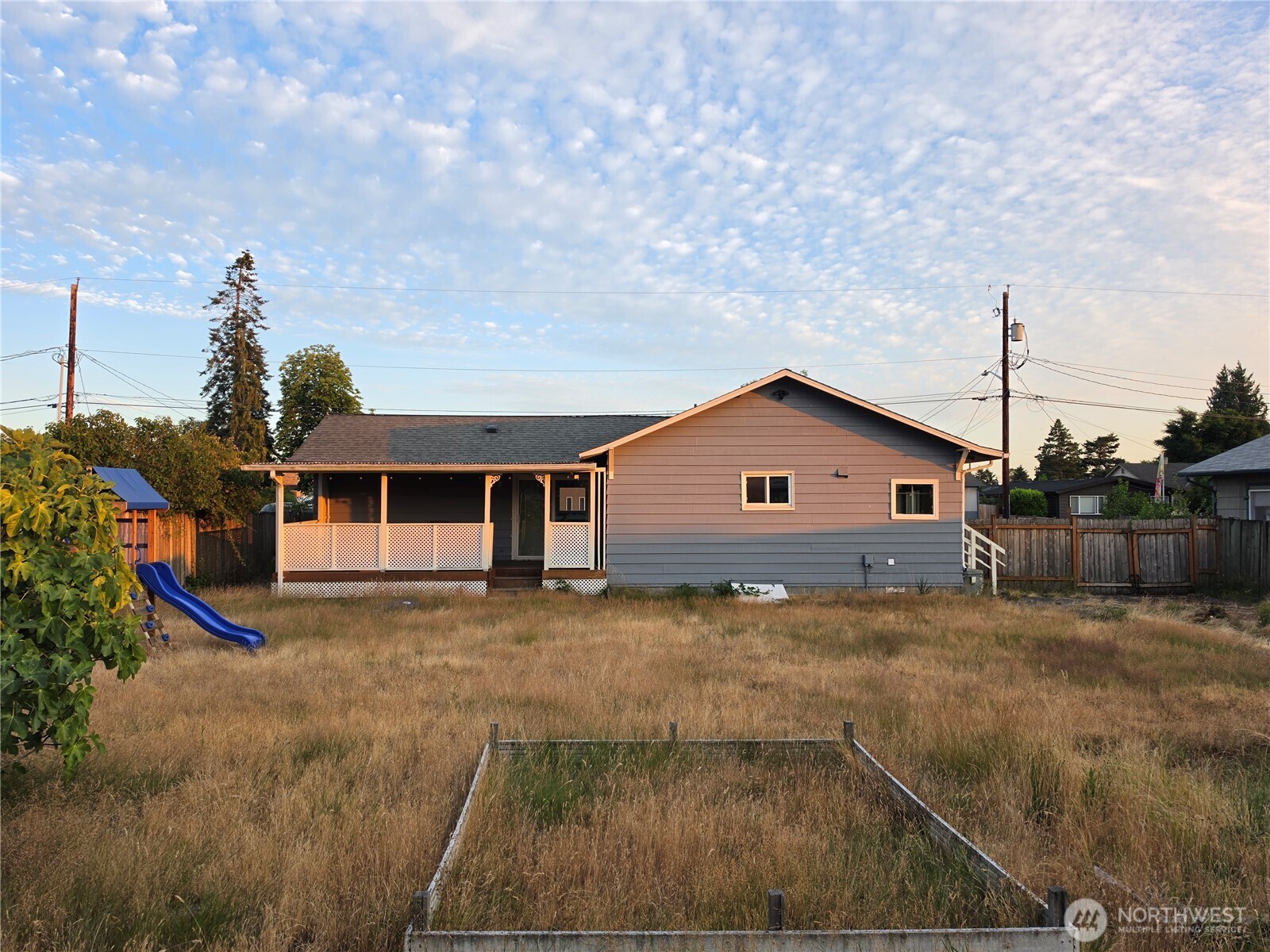 225 14th Street Property Photo 25