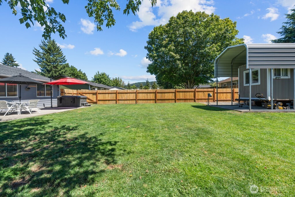 733 2nd Avenue Property Photo 18