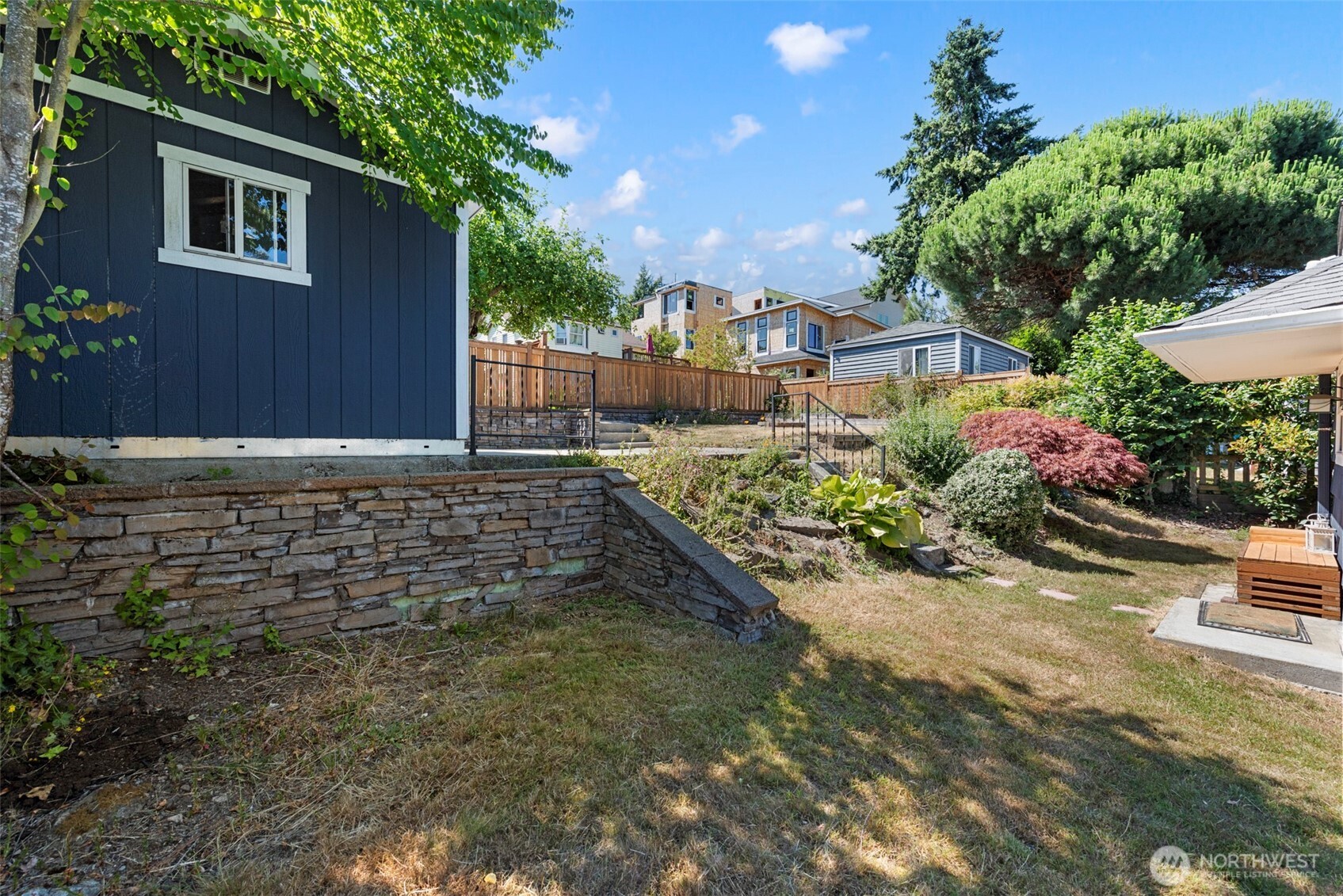 6831 37th Avenue Property Photo 14