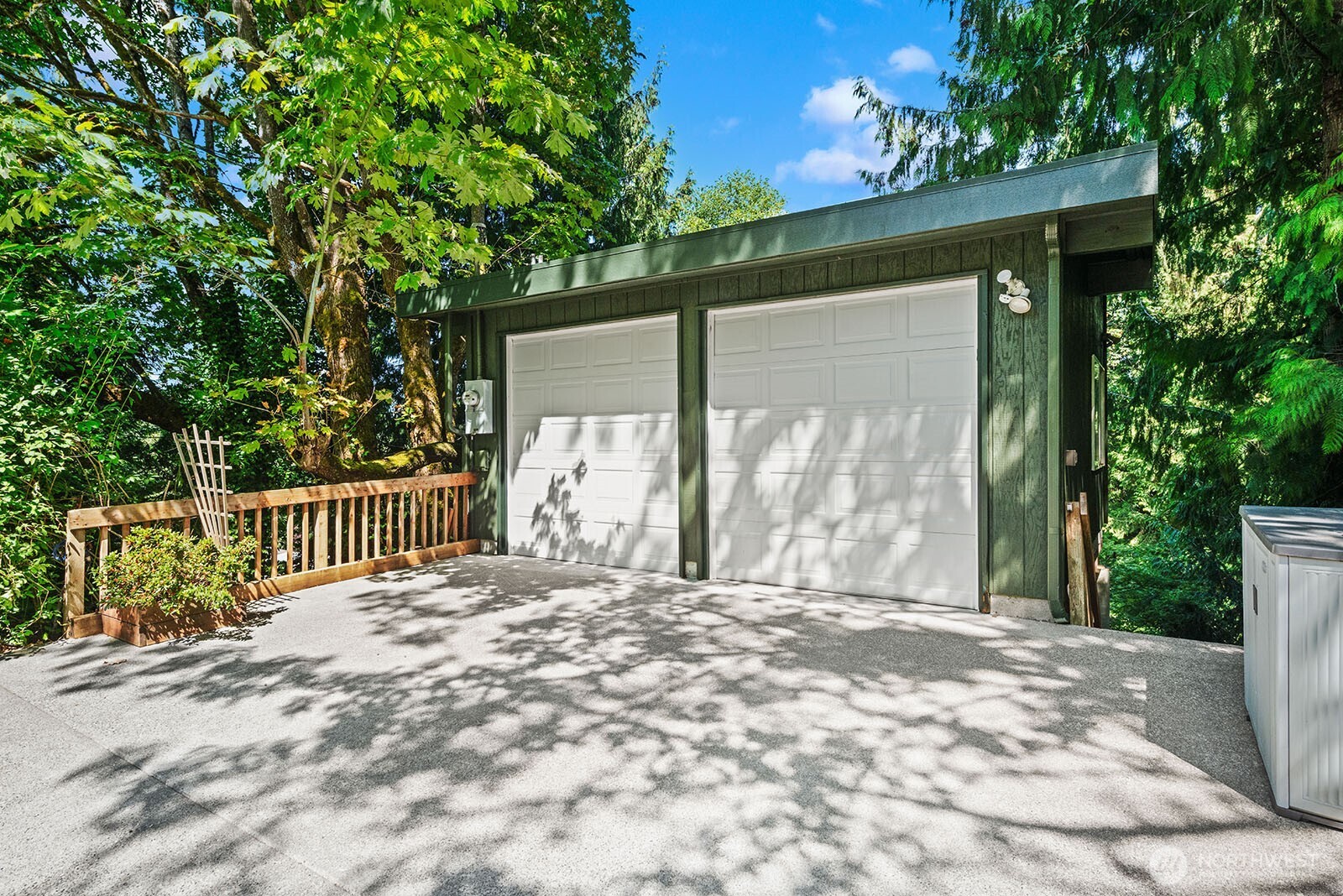 16524 35th Avenue Property Photo 1
