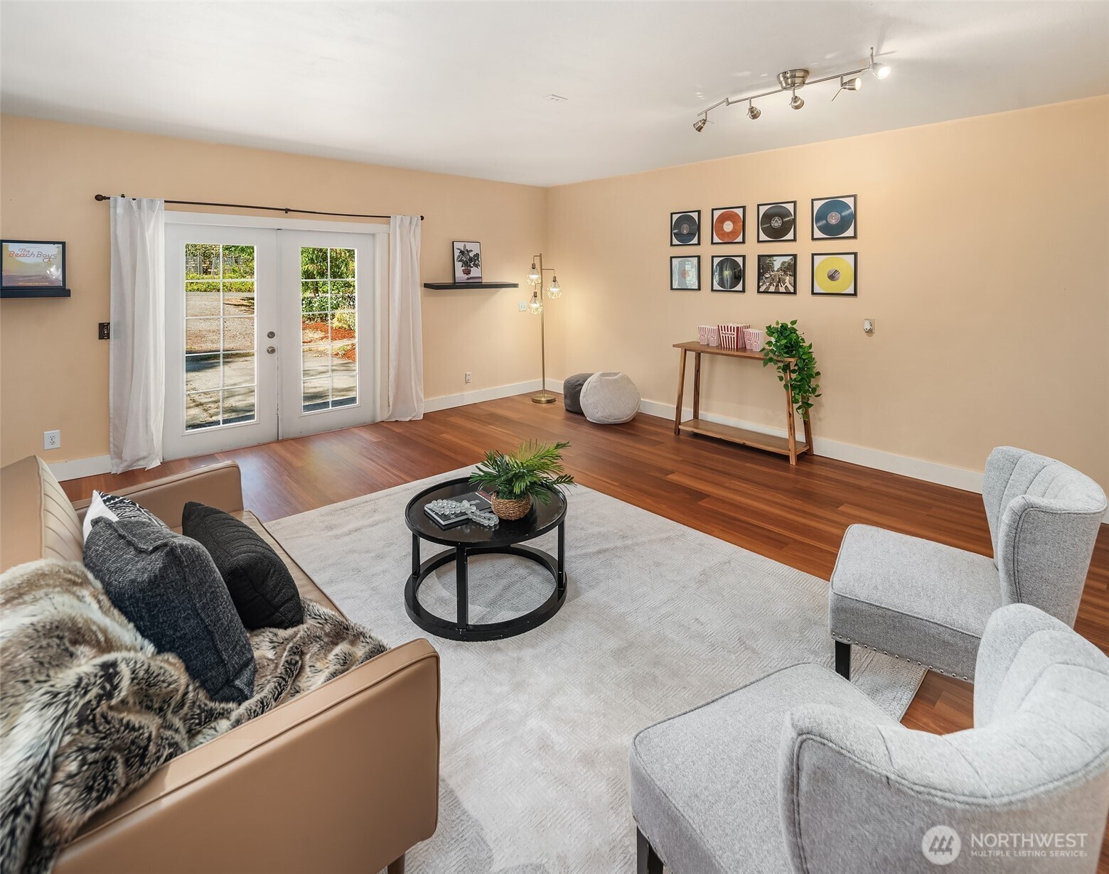 2426 Rosecrans Street Property Photo 12