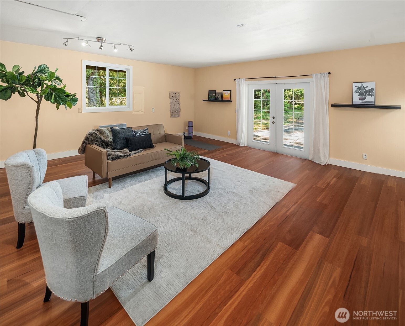 2426 Rosecrans Street Property Photo 13