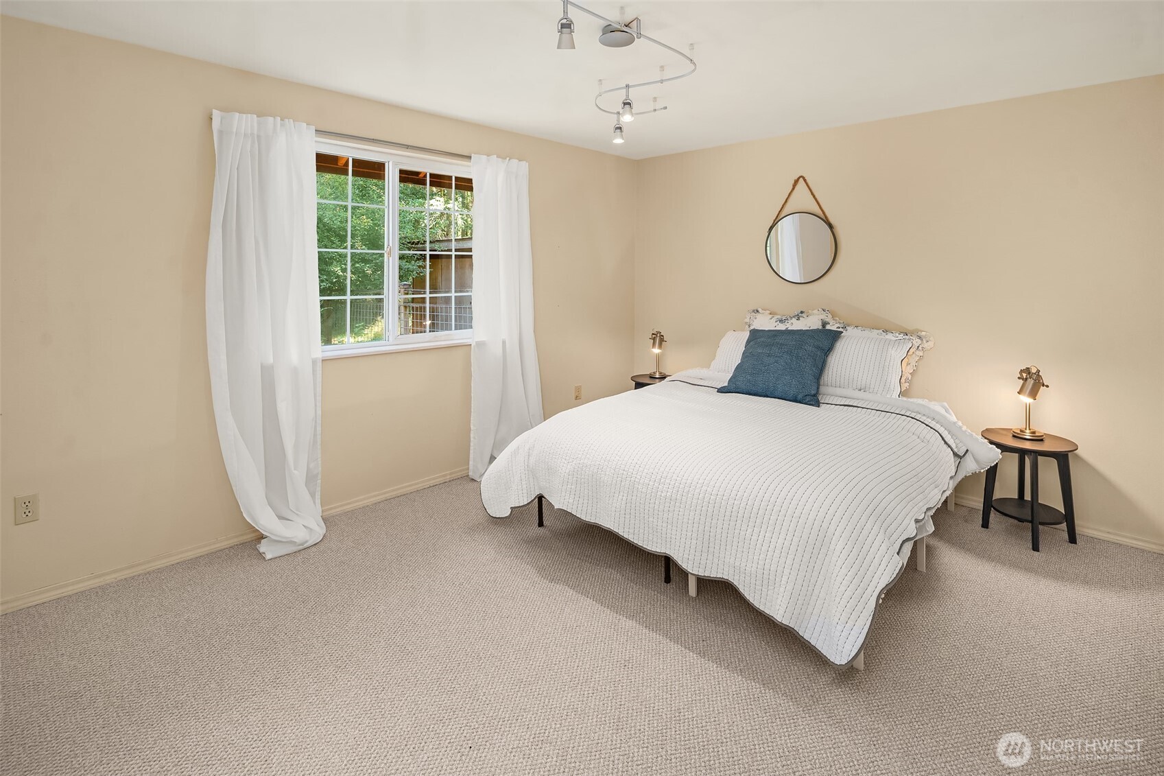 2426 Rosecrans Street Property Photo 19