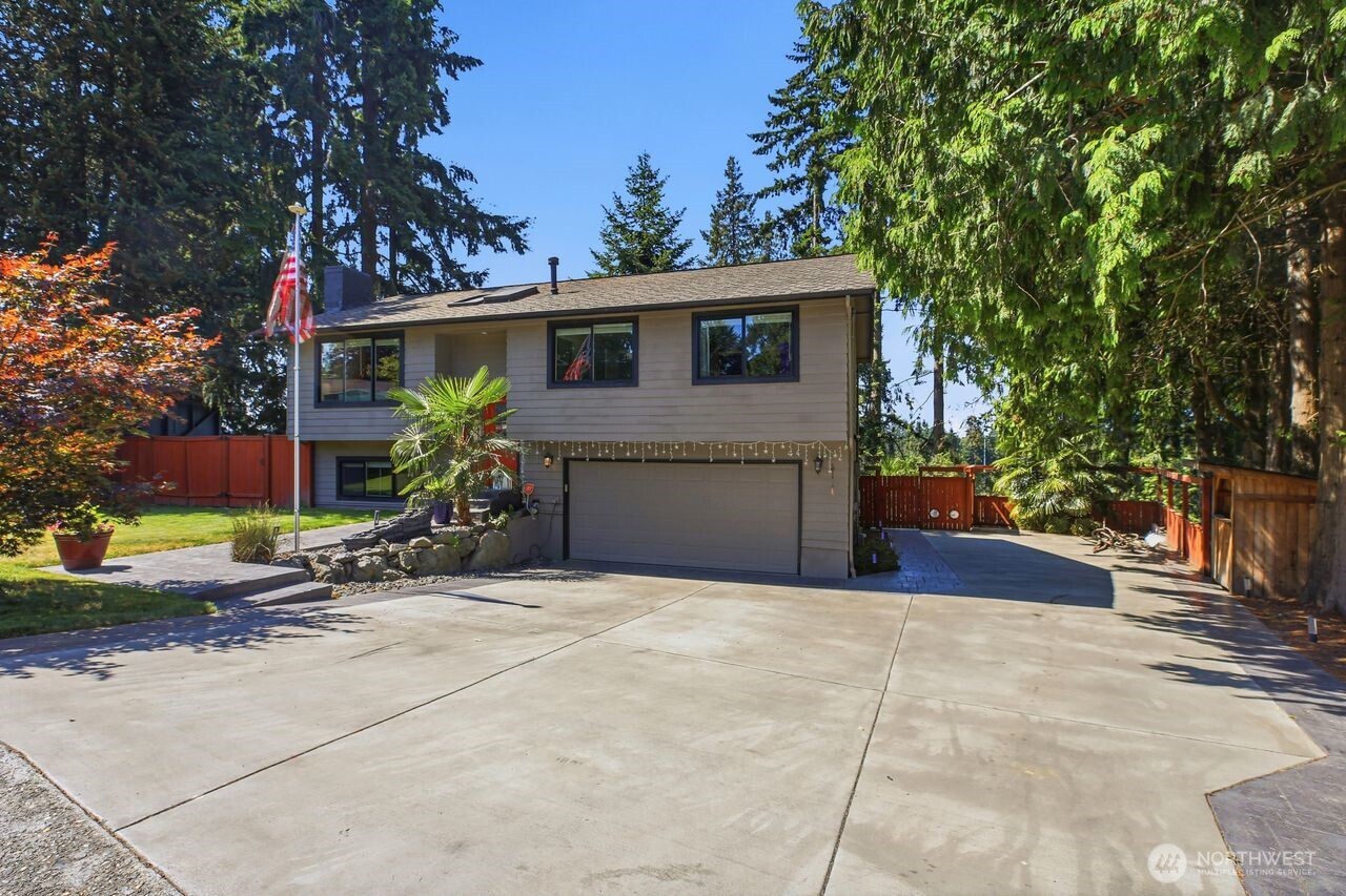 13305 115th Avenue Property Photo 2