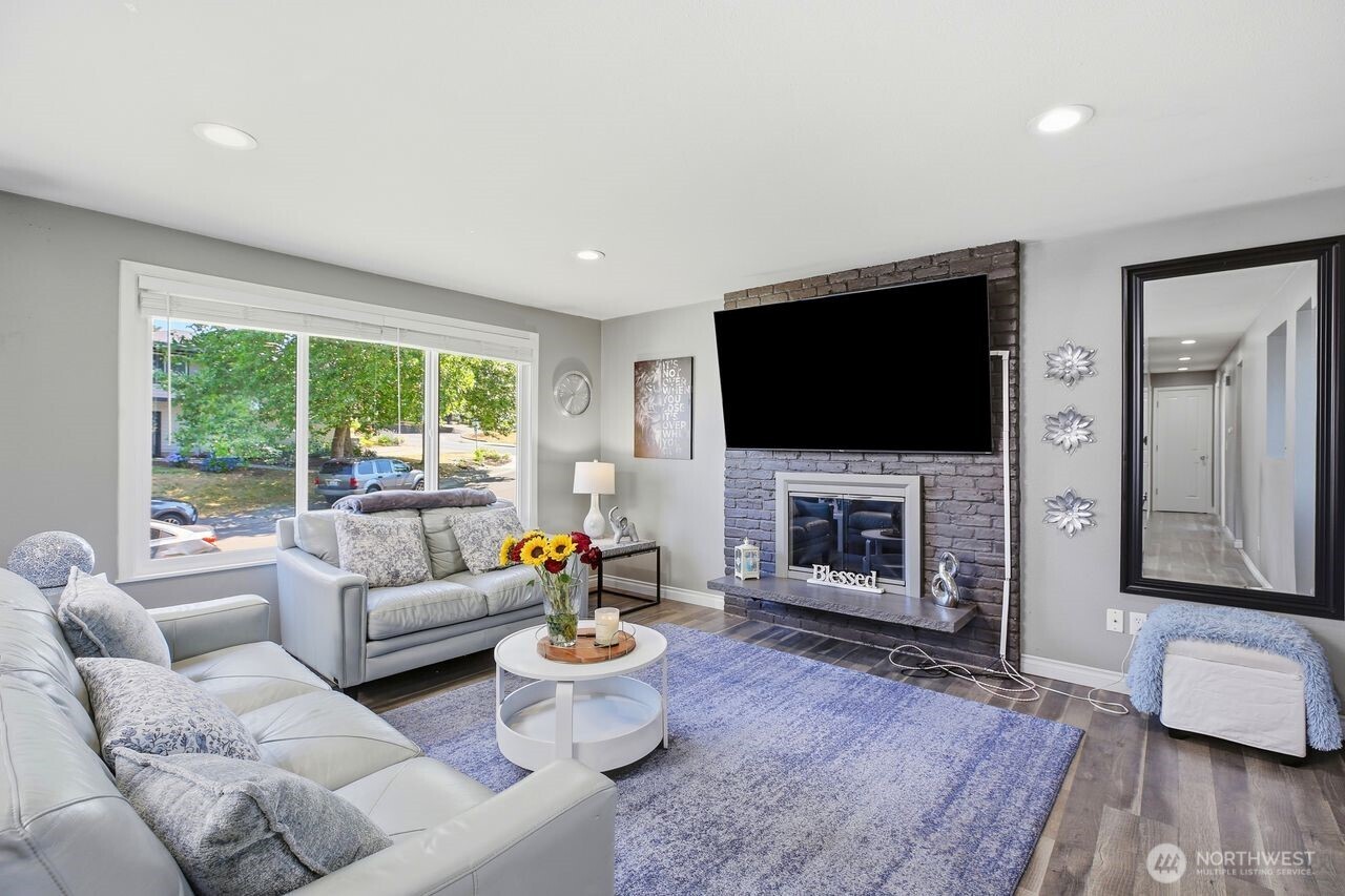 13305 115th Avenue Property Photo 5