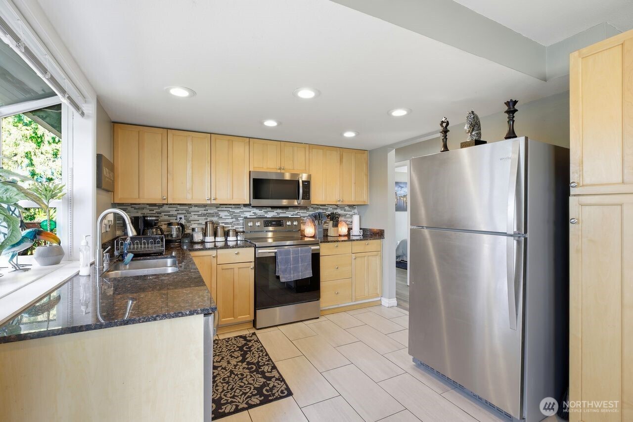 13305 115th Avenue Property Photo 7