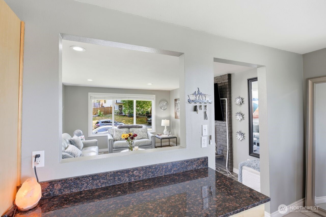 13305 115th Avenue Property Photo 9