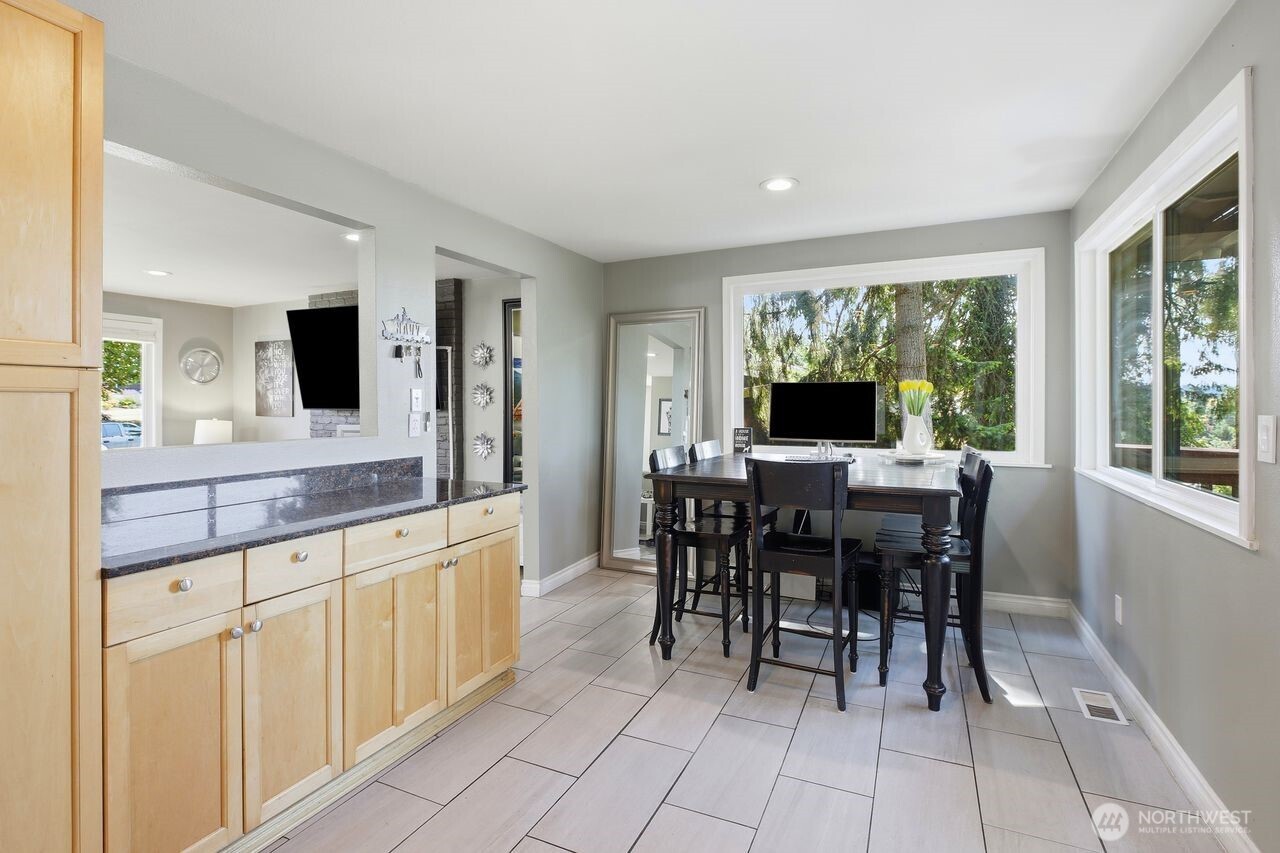 13305 115th Avenue Property Photo 10