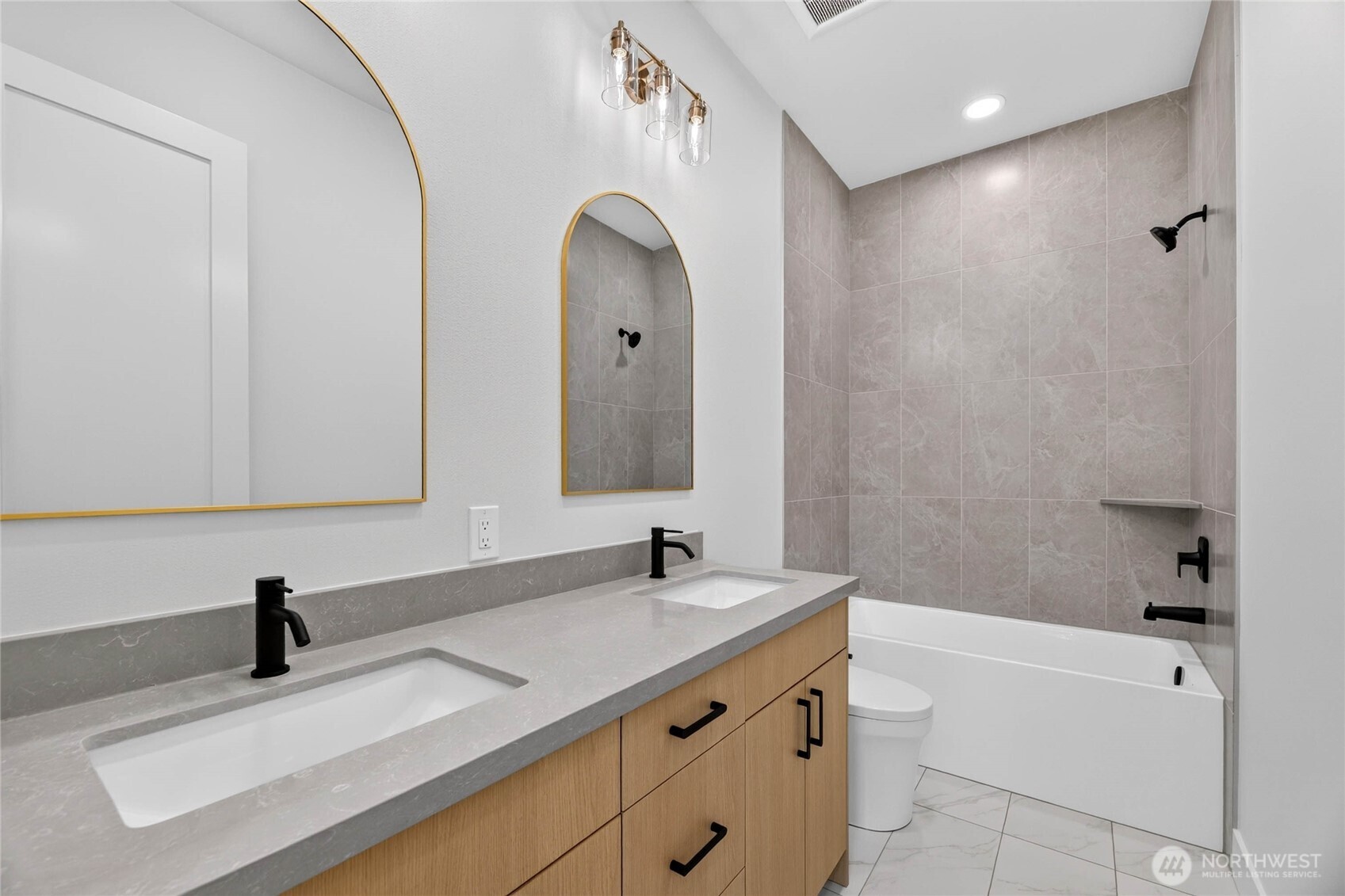 851 Snoqualmie Drive Property Photo 31