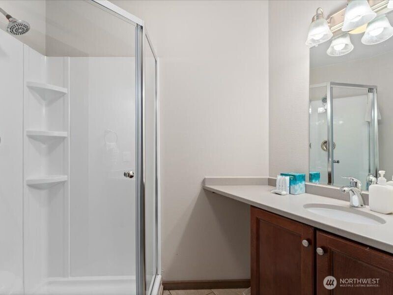 322 W Woodin Avenue 713 Property Photo 13