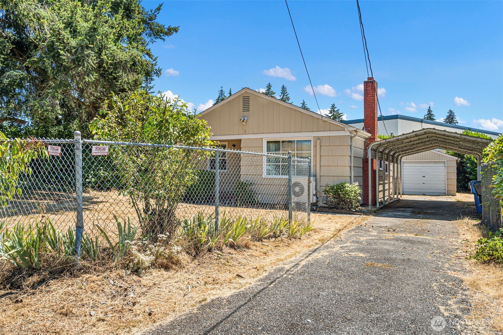 8503 33rd Avenue Property Photo 4