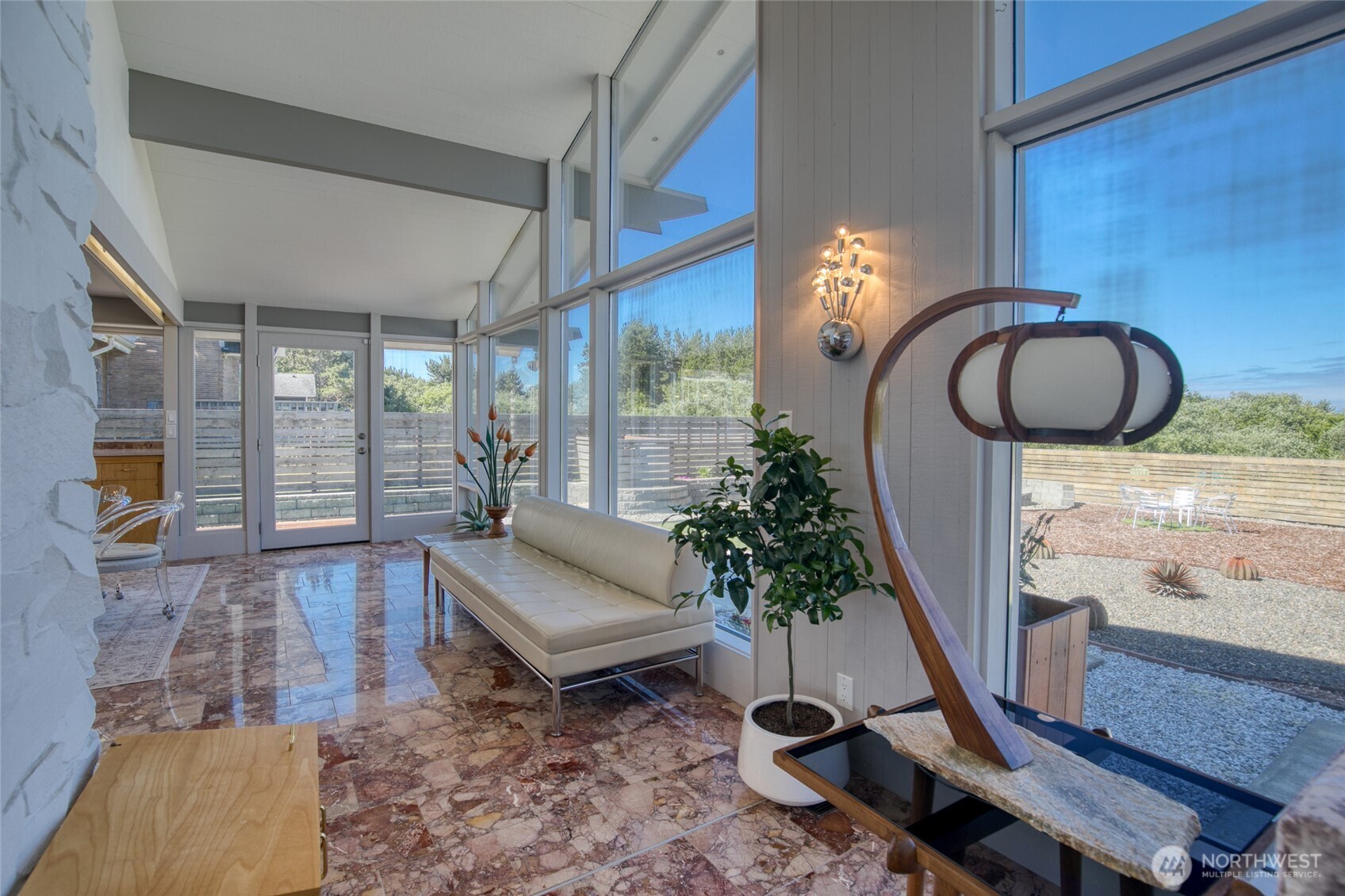 675 Ocean Shores Boulevard Property Photo 8