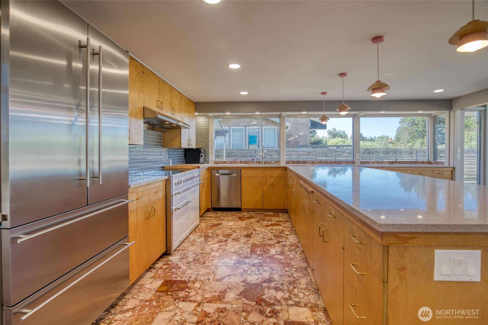 675 Ocean Shores Boulevard Property Photo 12