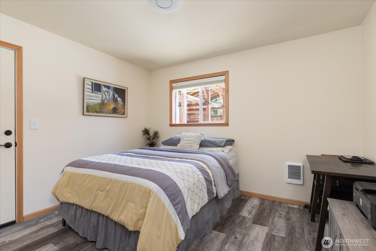 550 Wanamaker Property Photo 14