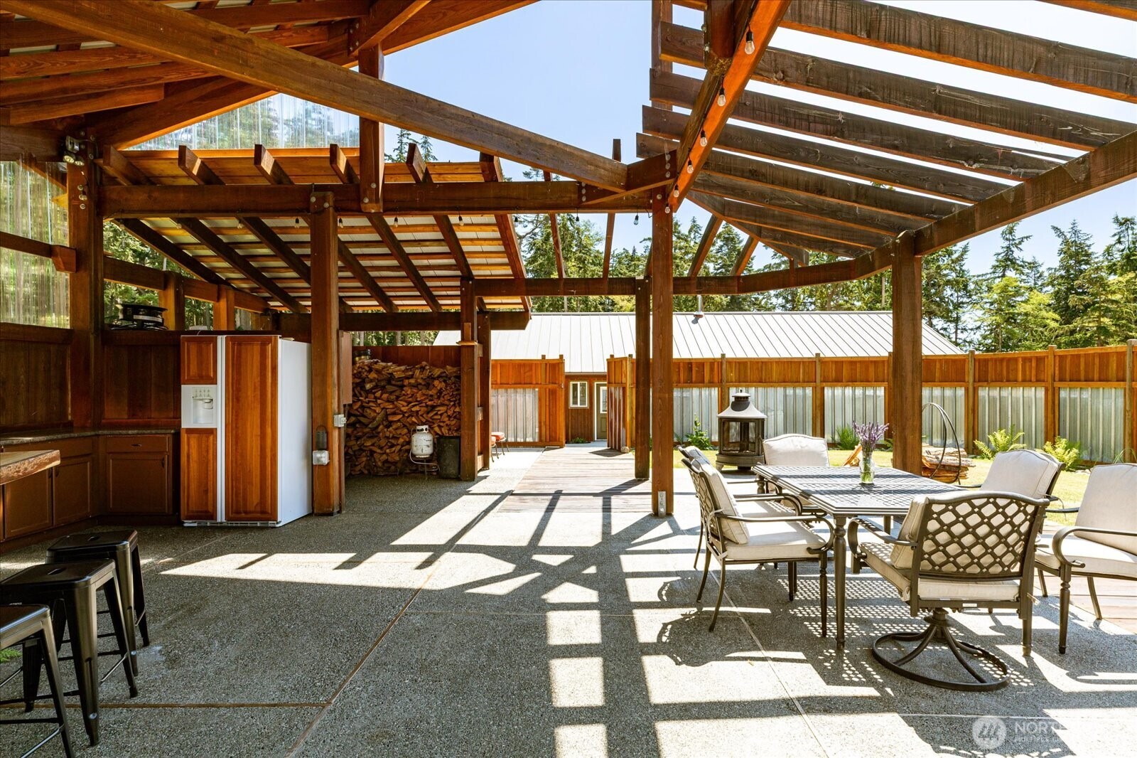 550 Wanamaker Property Photo 19