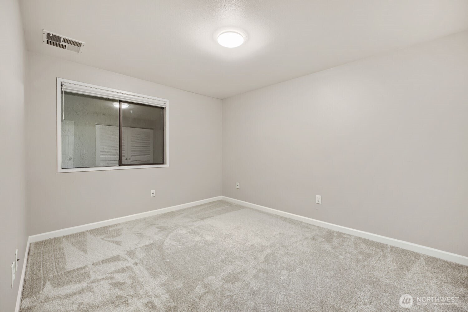 3100 W Commodore Way 305 Property Photo 27
