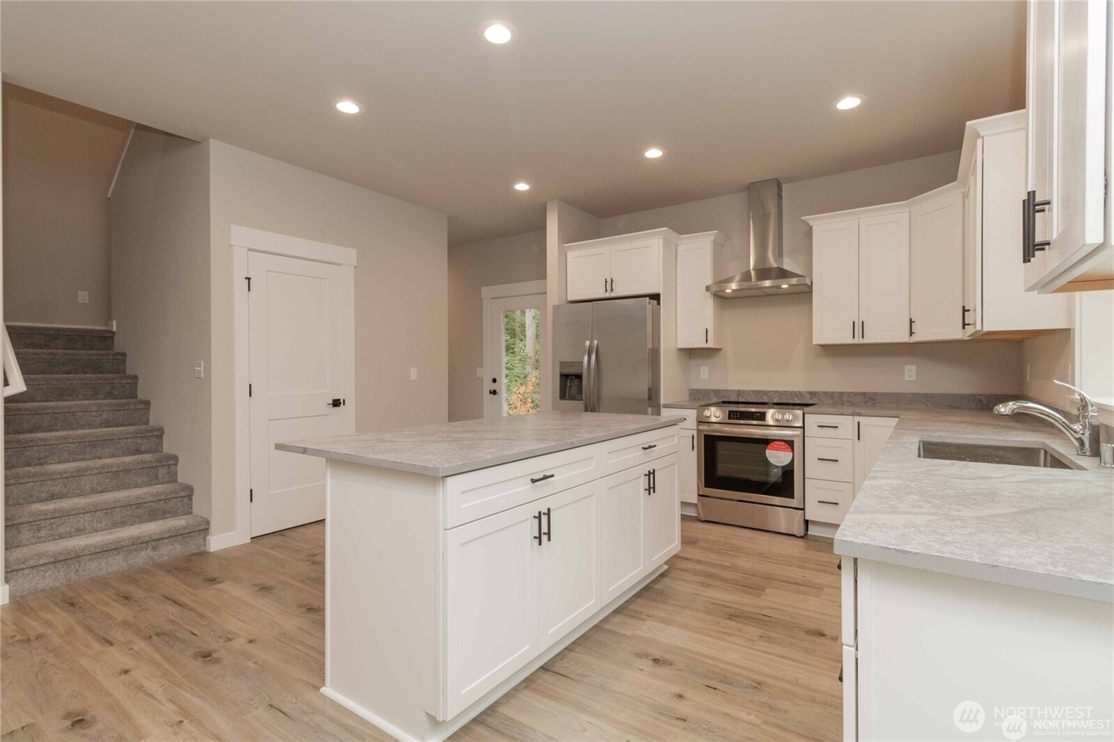 21649 Clear Lake Boulevard Property Photo 9