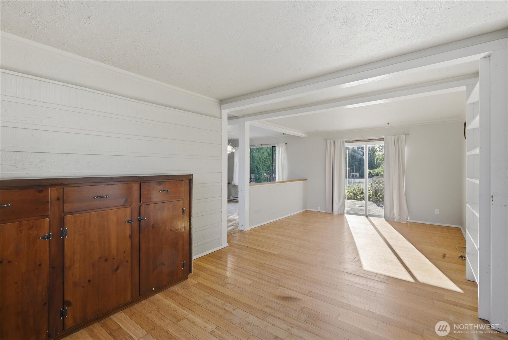 6703 Pioneer Highway Property Photo 5