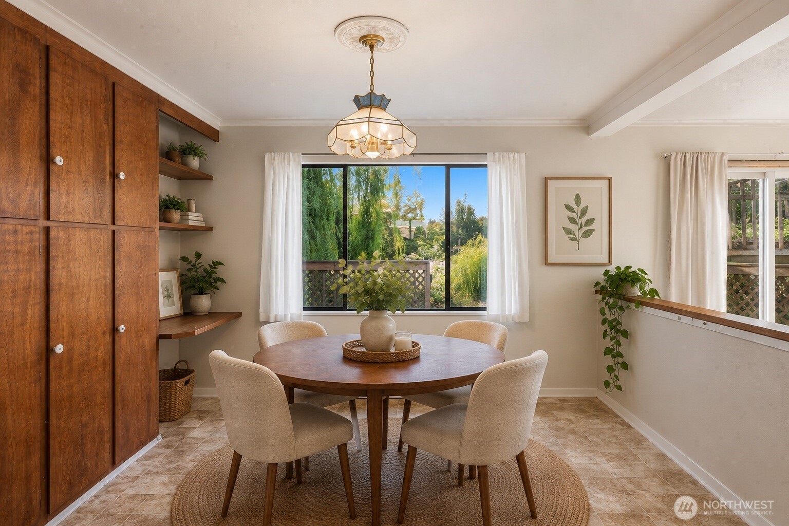 6703 Pioneer Highway Property Photo 8