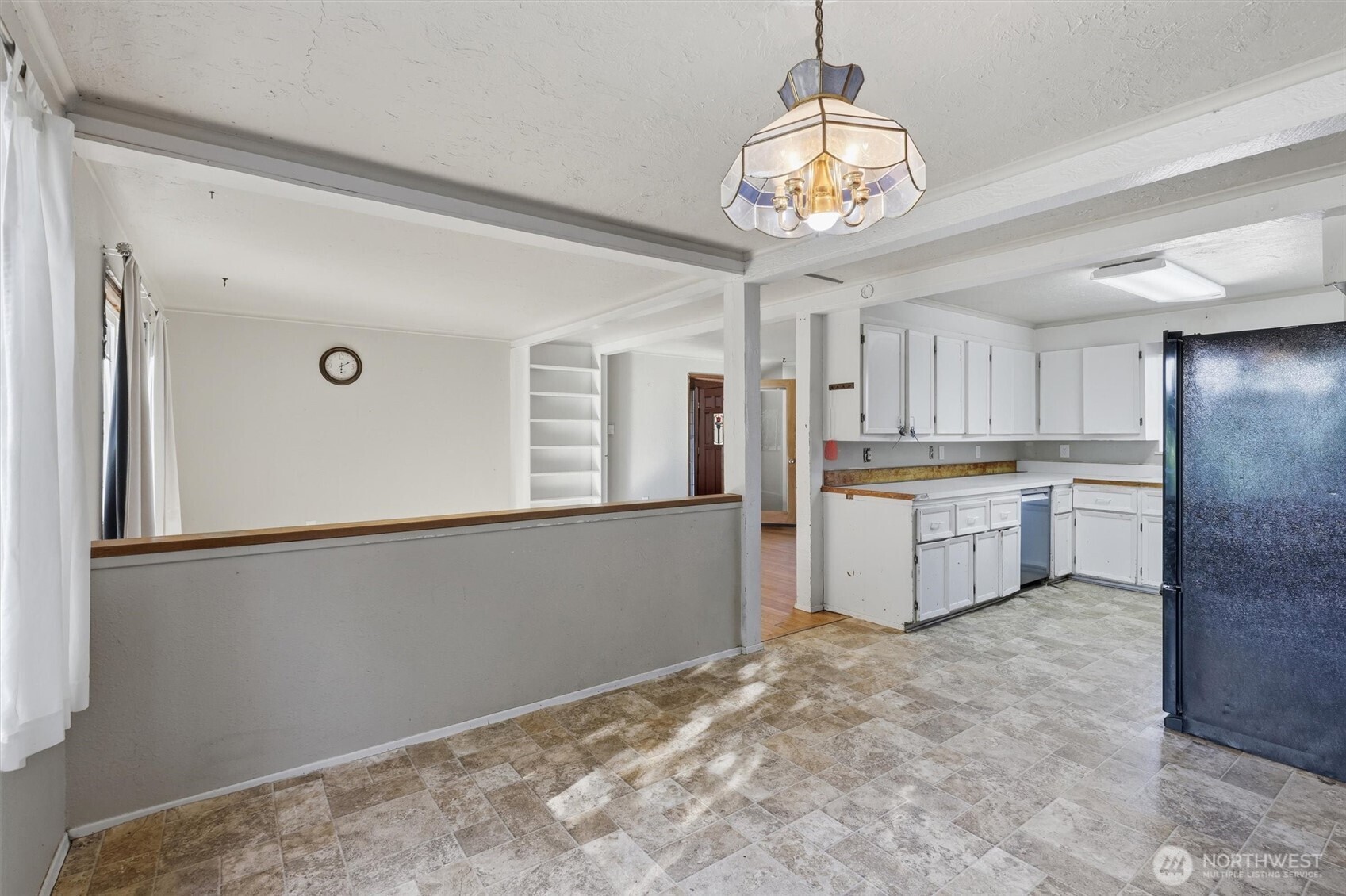 6703 Pioneer Highway Property Photo 9