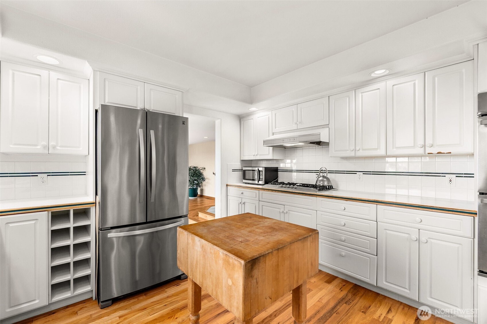 106 W 12th Street Property Photo 19