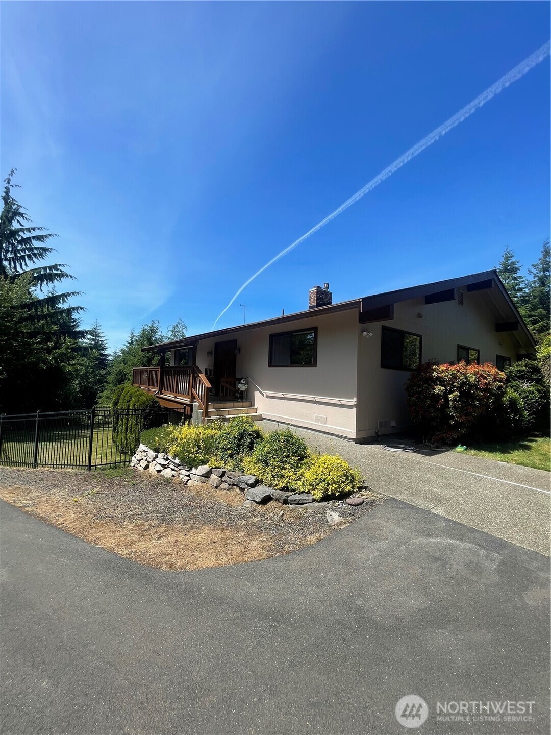 2151 Raymond-south Bend Road Property Photo 2