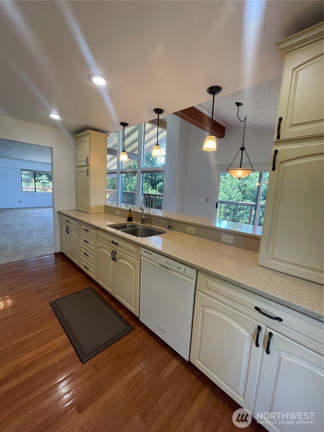2151 Raymond-south Bend Road Property Photo 10