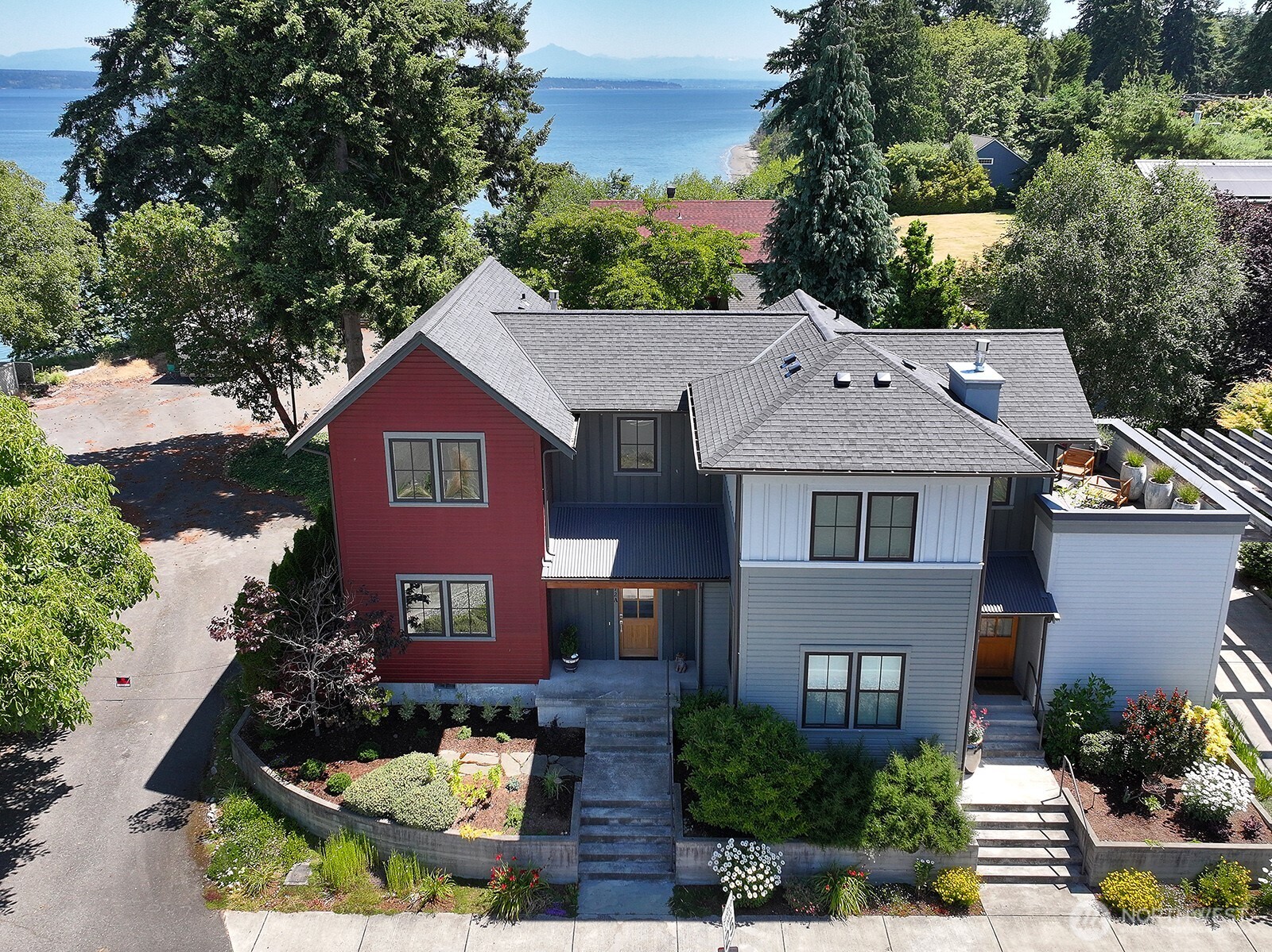 512 Cascade Avenue A Property Photo 1