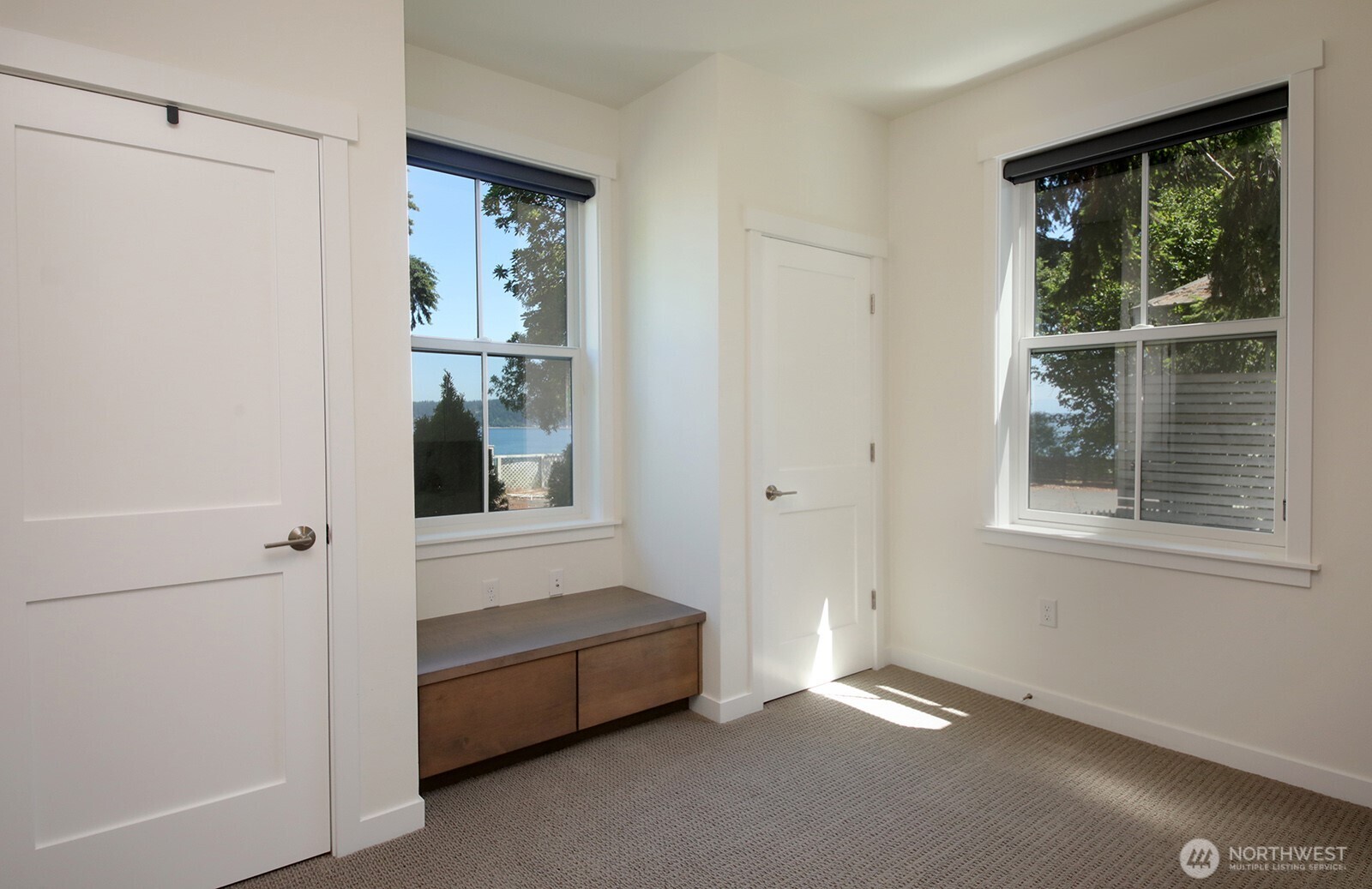 512 Cascade Avenue A Property Photo 14