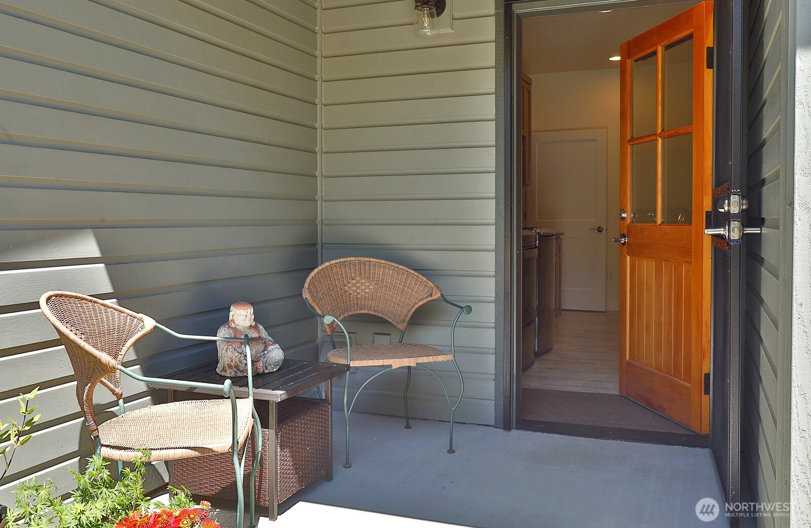 512 Cascade Avenue A Property Photo 19