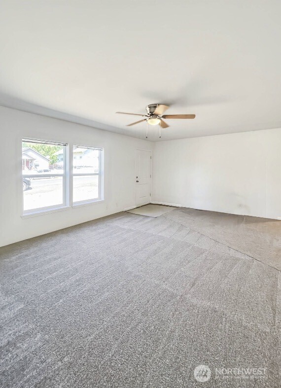 1603 Park Avenue Property Photo 3