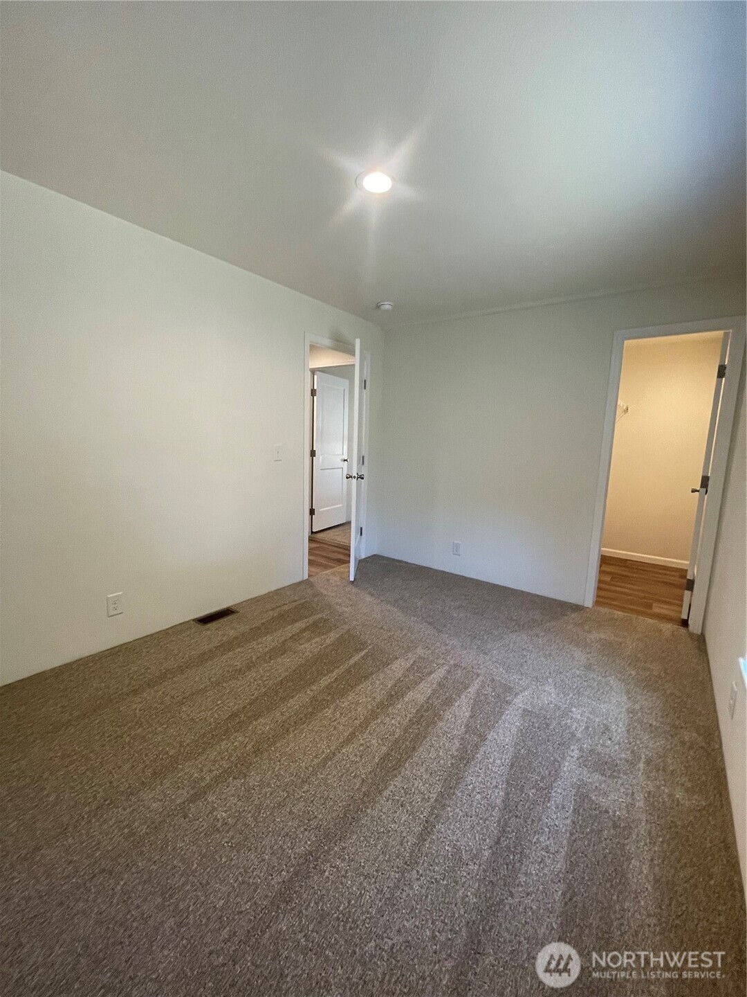 1603 Park Avenue Property Photo 18