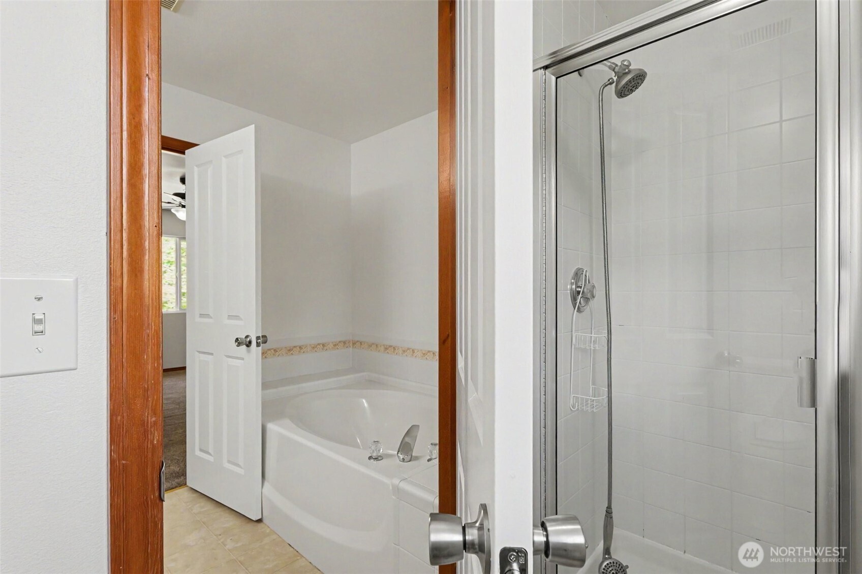 18663 Rainier View Road Property Photo 15