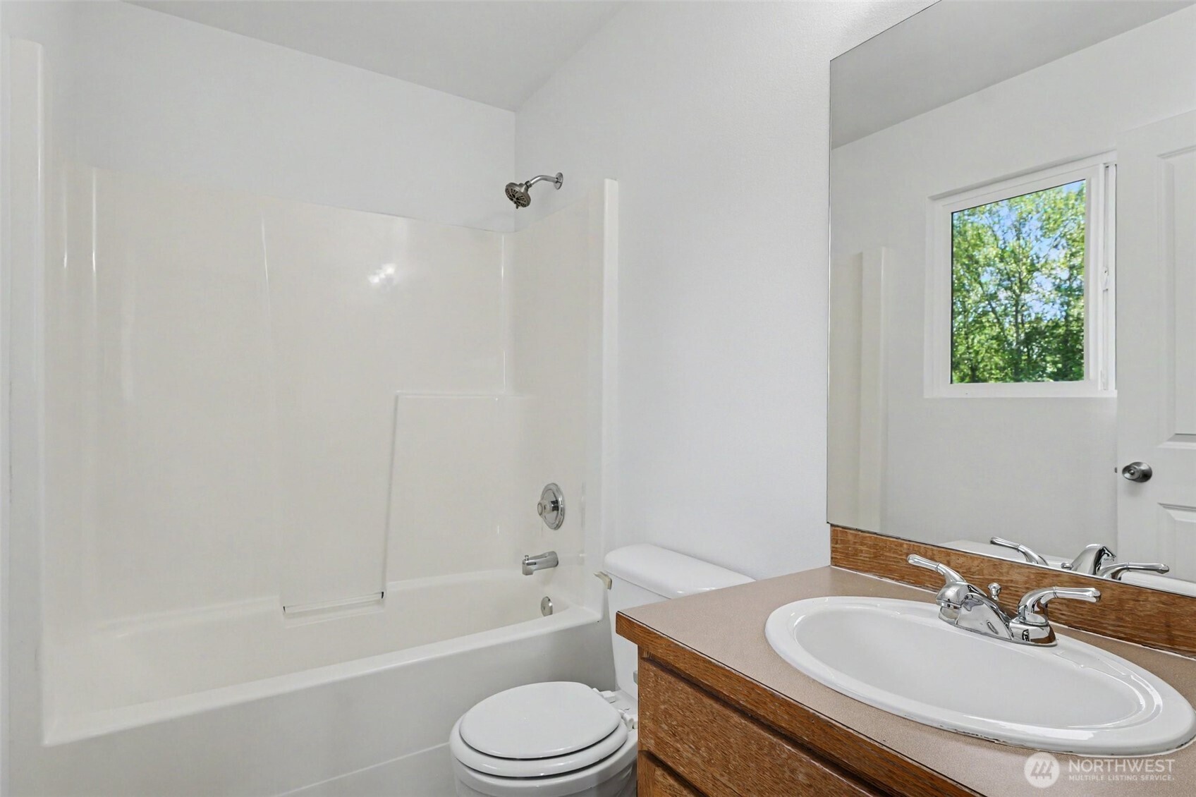 18663 Rainier View Road Property Photo 19