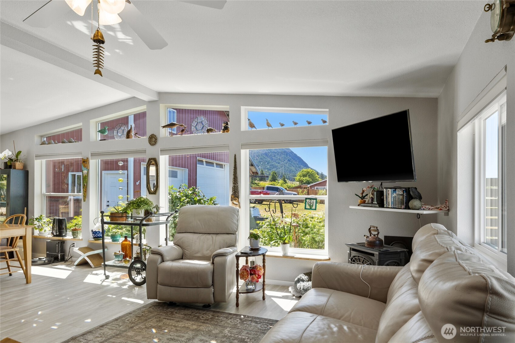 4200 Upper Peoh Point Road Property Photo 6