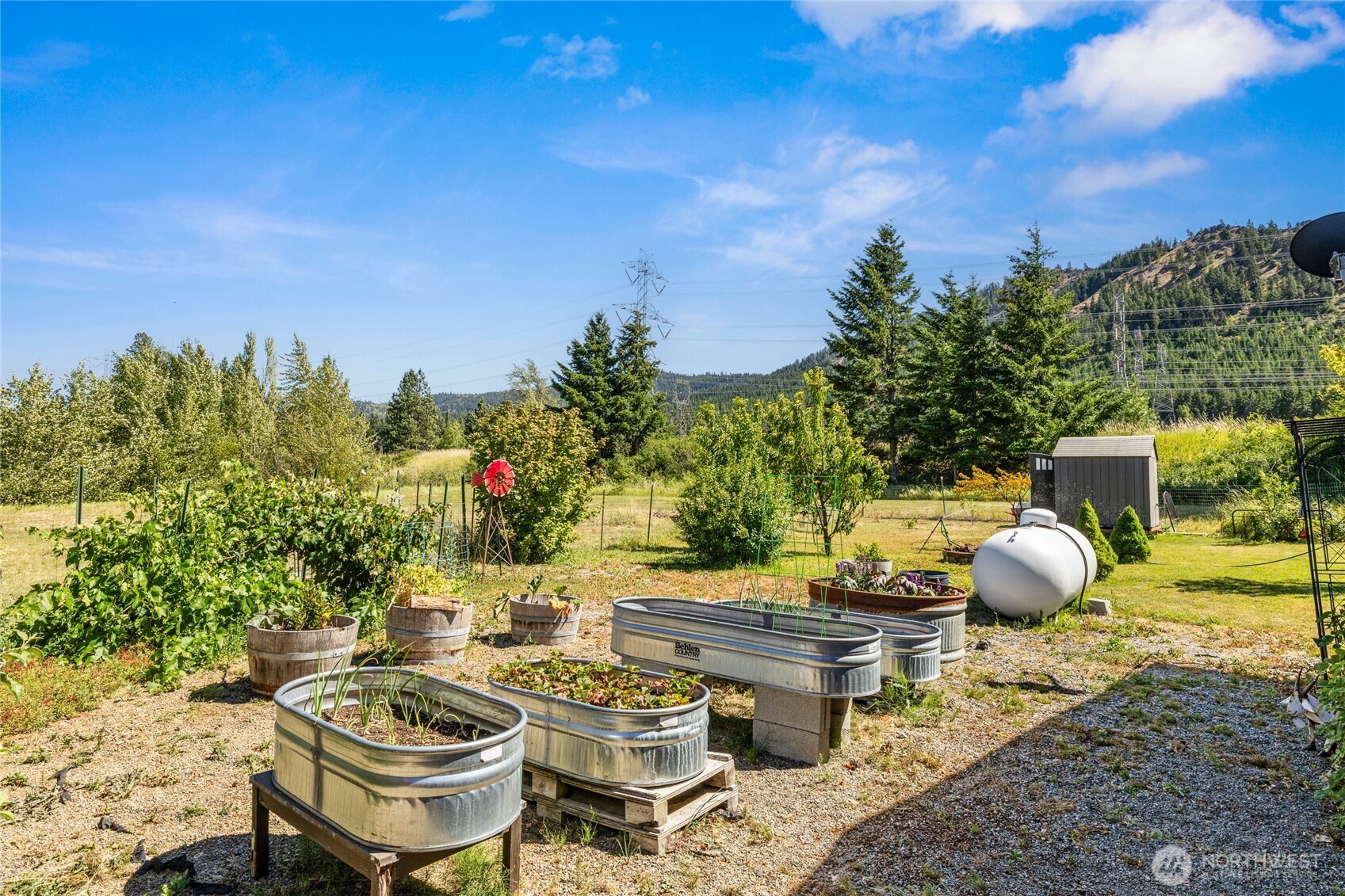 4200 Upper Peoh Point Road Property Photo 16