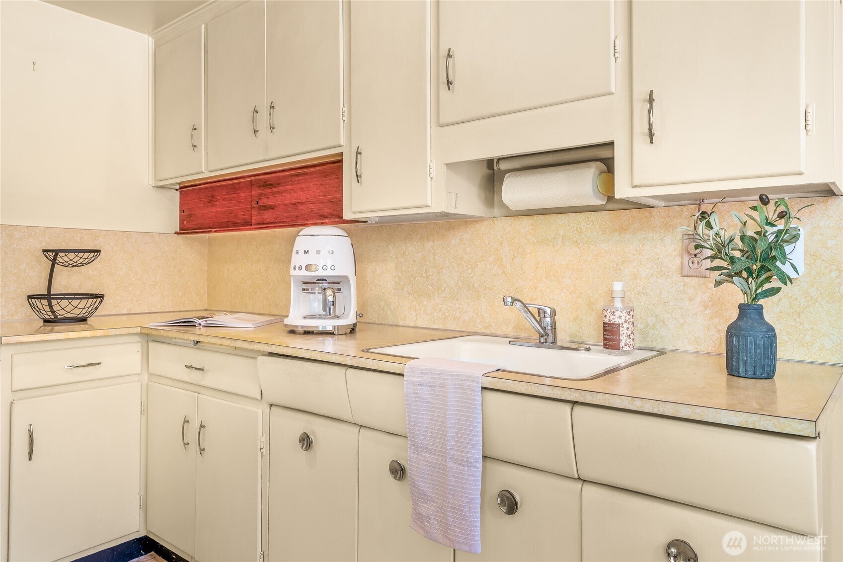 15326 Stone Ave Property Photo 12