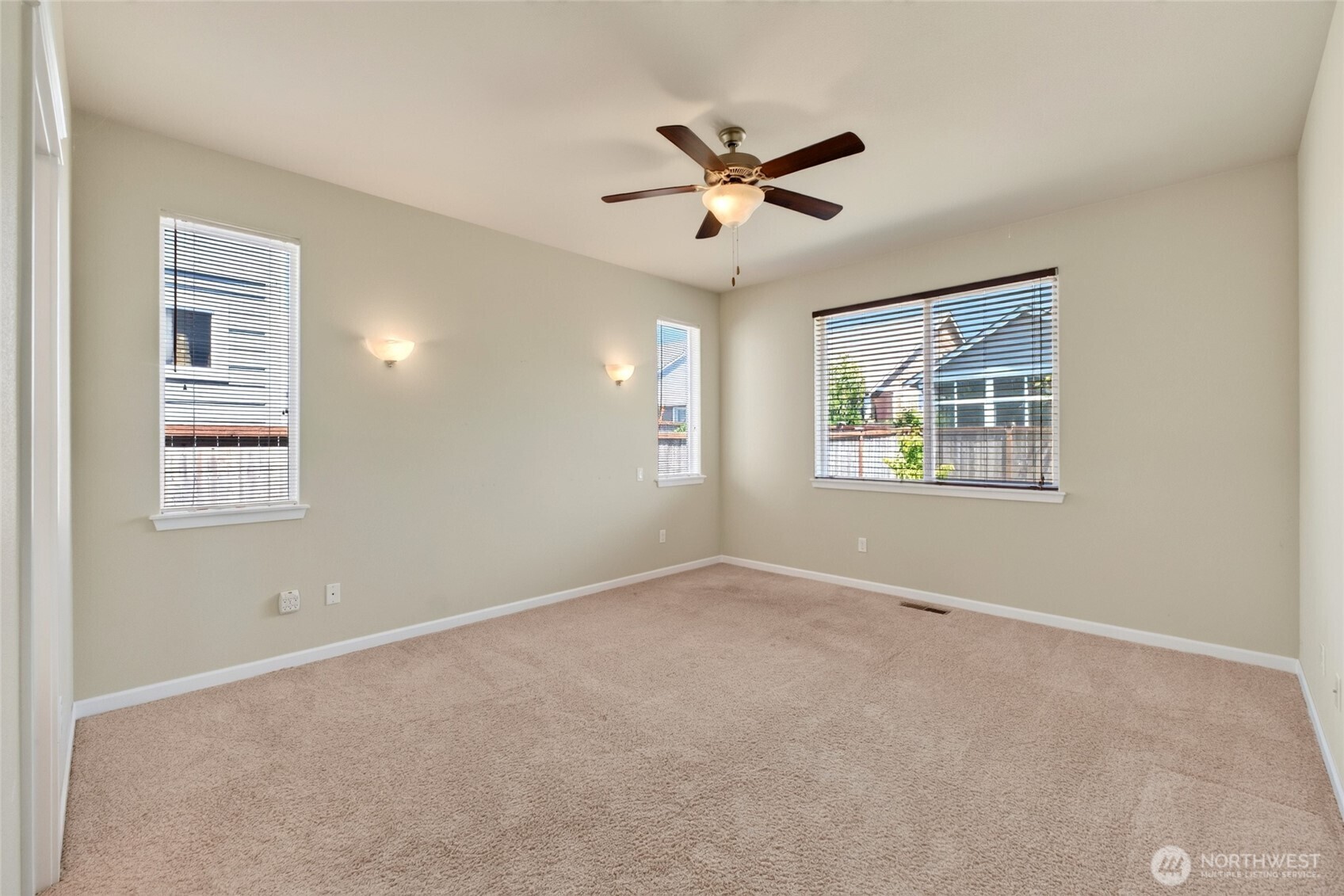 638 Mandee Street Property Photo 24