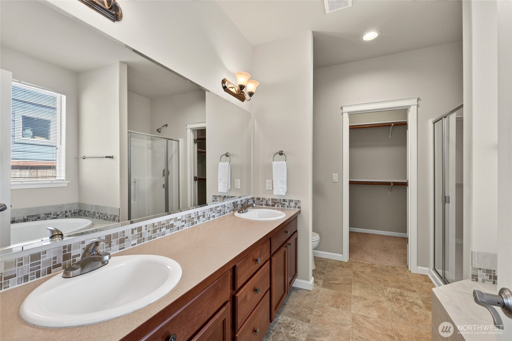 638 Mandee Street Property Photo 26