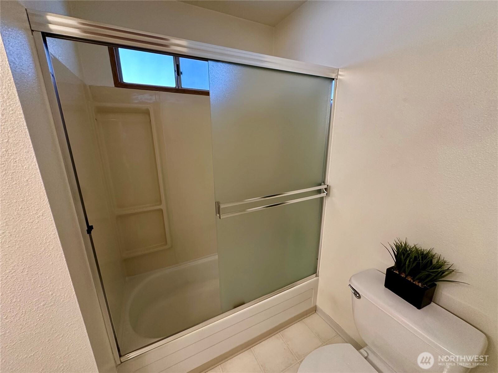 2302 R Street 54 Property Photo 10