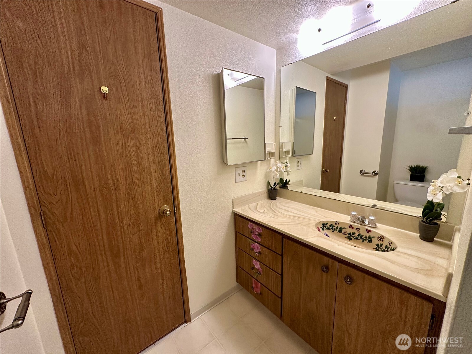 2302 R Street 54 Property Photo 11