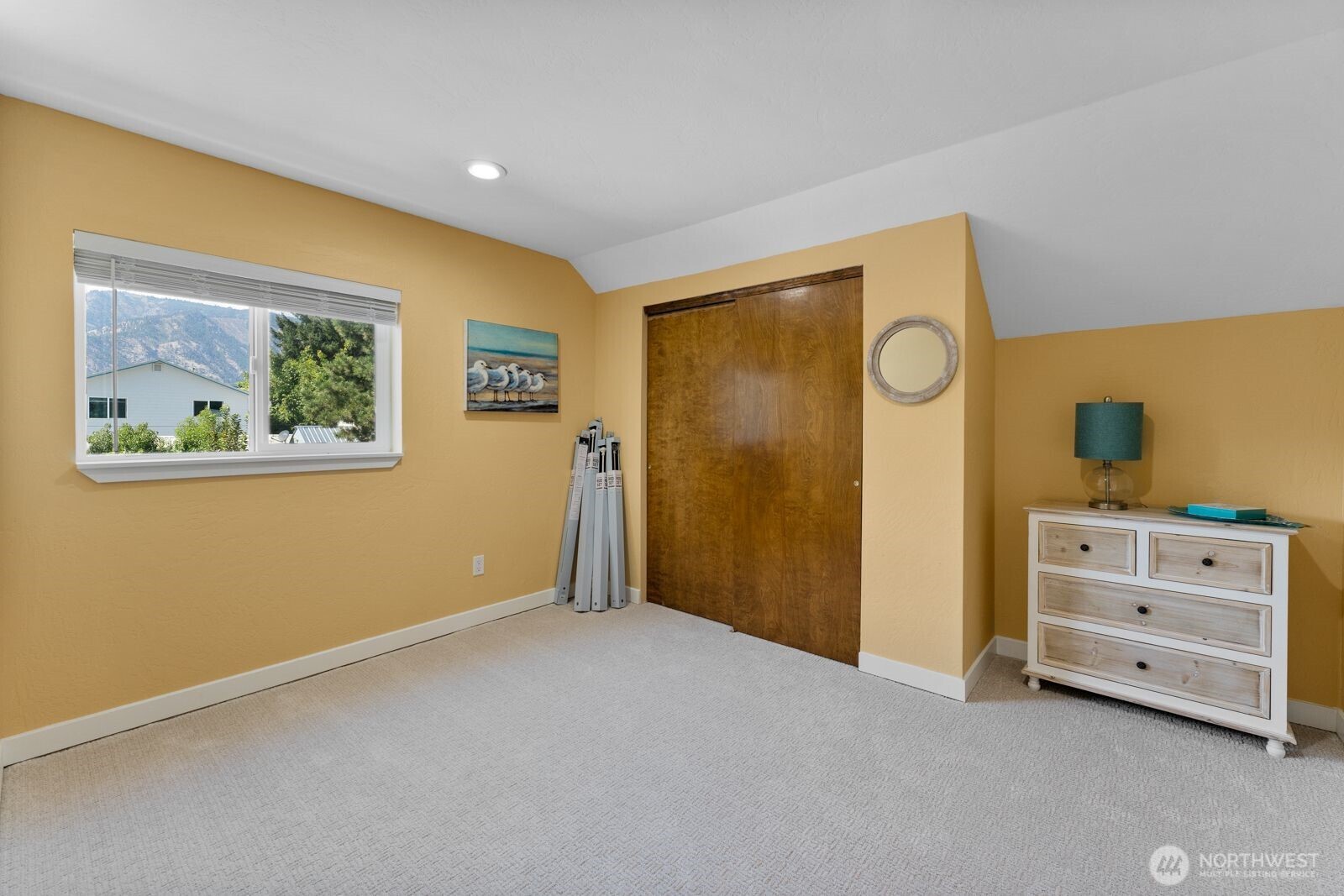 703 Boetzkes Avenue Property Photo 9