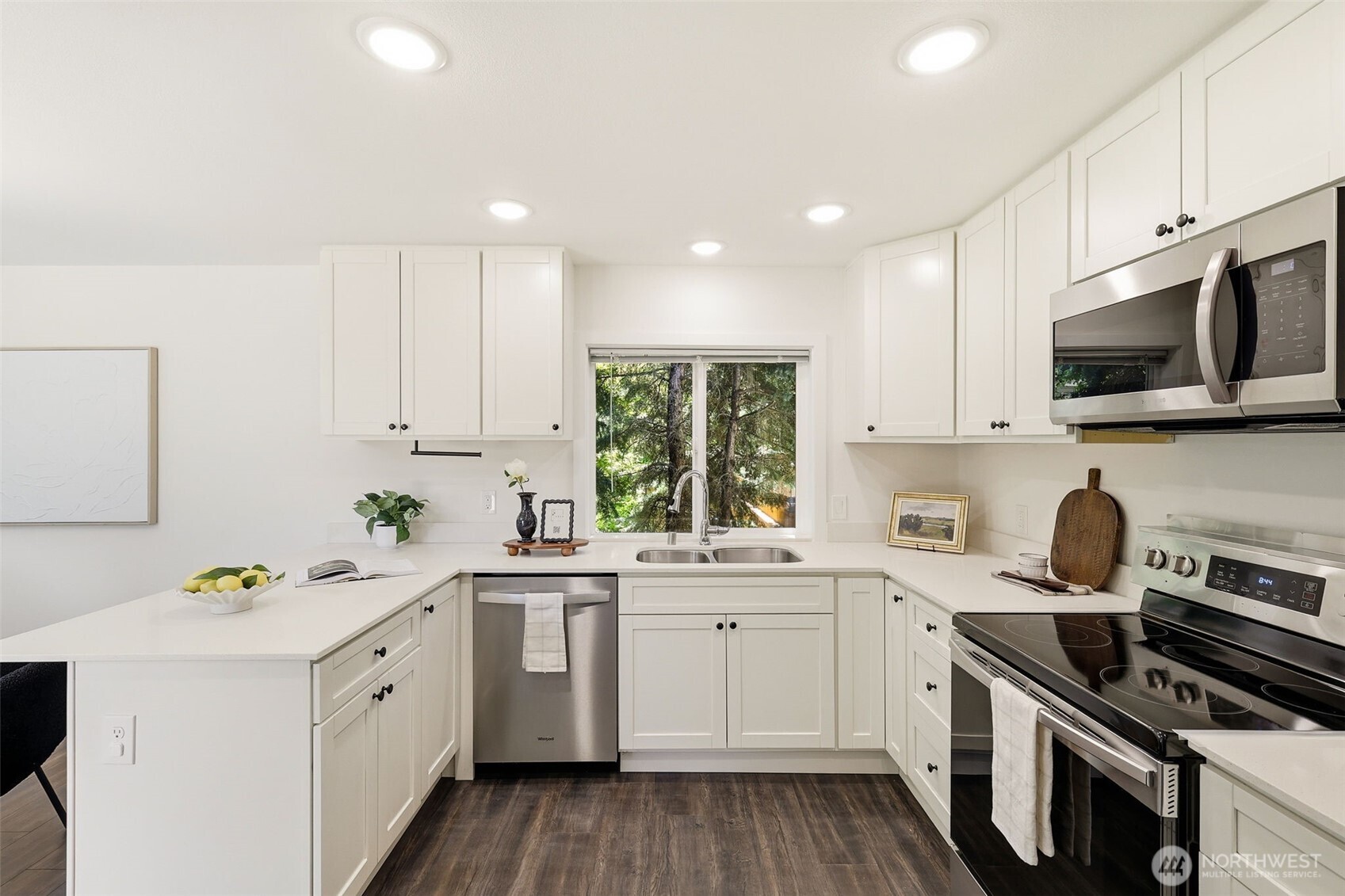 12042 14th Avenue Property Photo 9