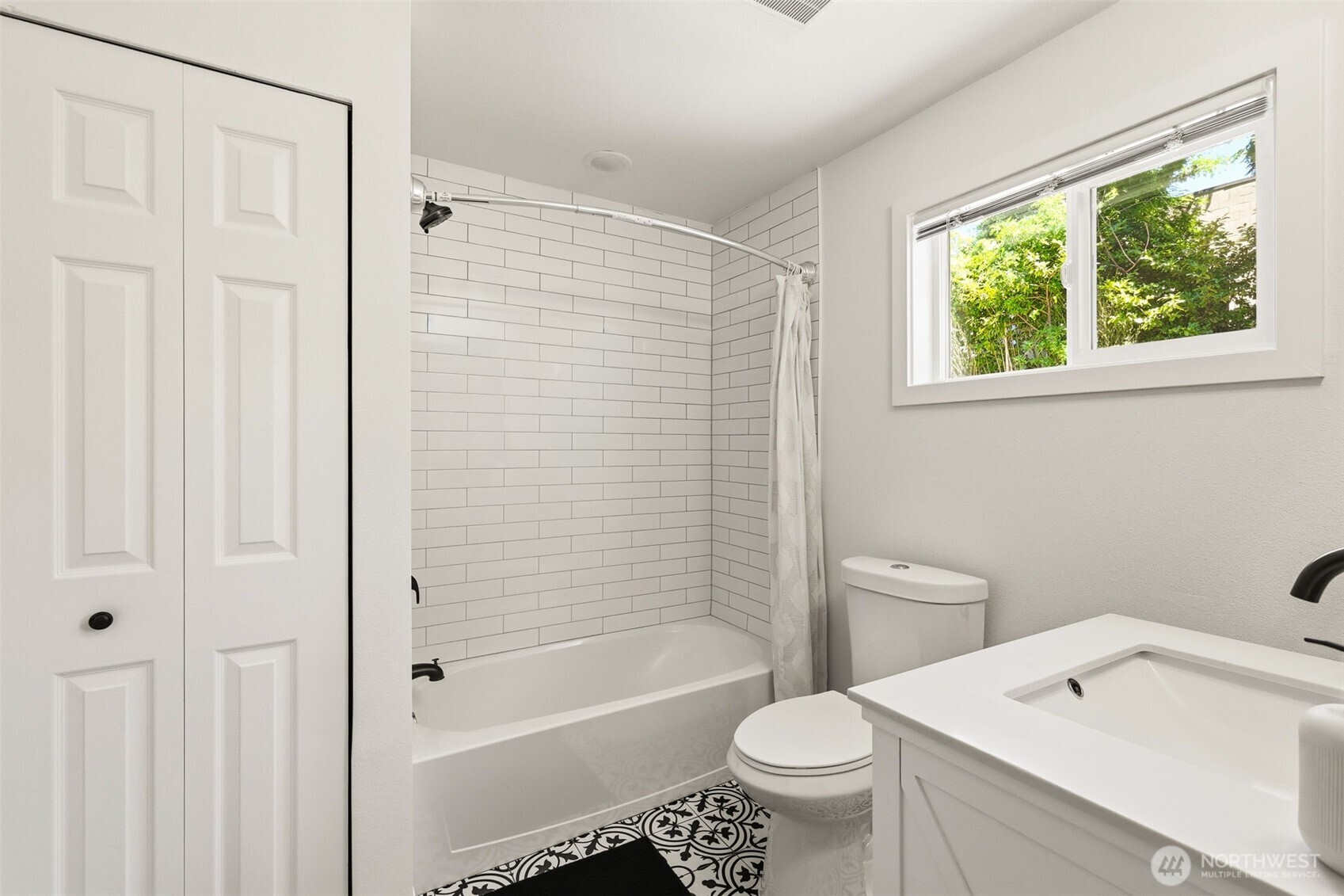 12042 14th Avenue Property Photo 16
