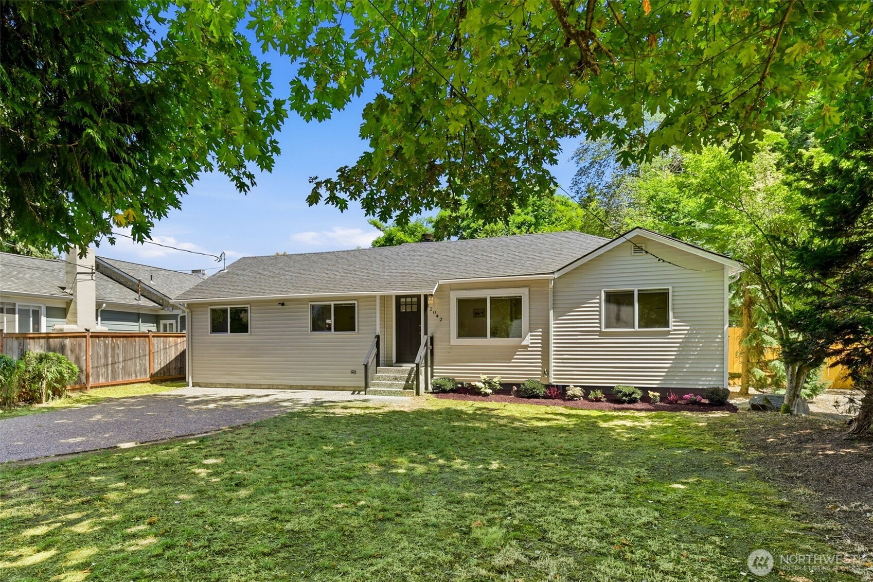 12042 14th Avenue Property Photo 27